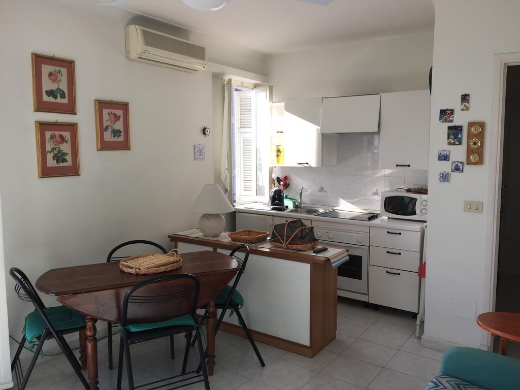 Appartement Palais Henri IV Nice Ruang foto