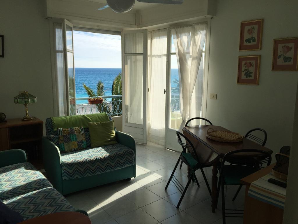 Appartement Palais Henri IV Nice Ruang foto